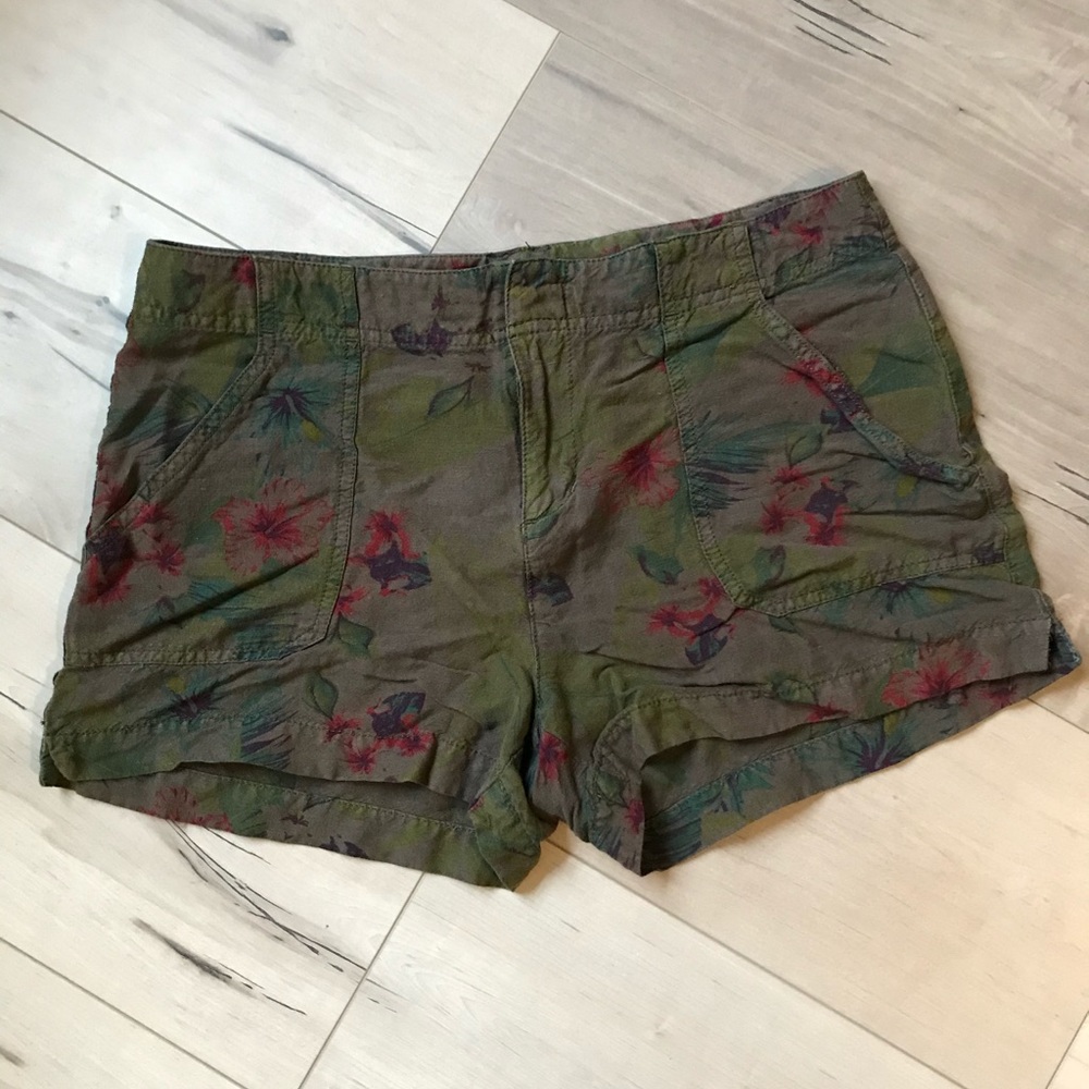 Sanctuary Linen Green shorts